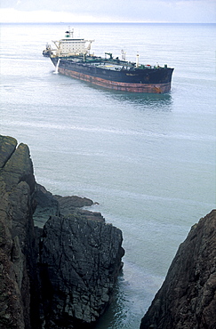 Sea Empress Oil Tanker and Surrounding Spillage, Milford Haven, Pembrokeshire, West Wales