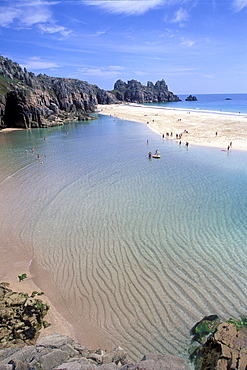 Porthcurno beach near the Minnack Theatre in West Cornwall. Lagoon at low tide.     (rr)