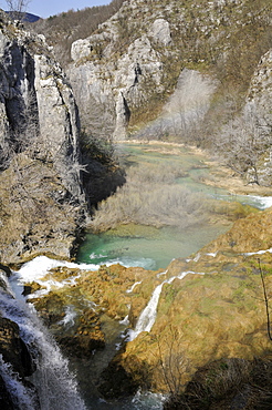 Waterfalls, cliffs and natural spring water pool, Plitvice Jezera National Park, UNESCO World Heritage Site, Croatia, Europe