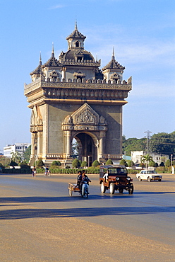 Anousavari Monument, Vientiane, Laos