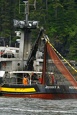 Purse-seine fisherman working off Point Augusta on Chichagof Island, Southeast Alaska, USA