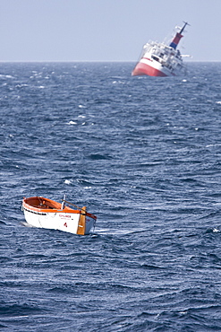 Images of the rescue of 154 people from the sinking expedition ship Explorer in Antarctica